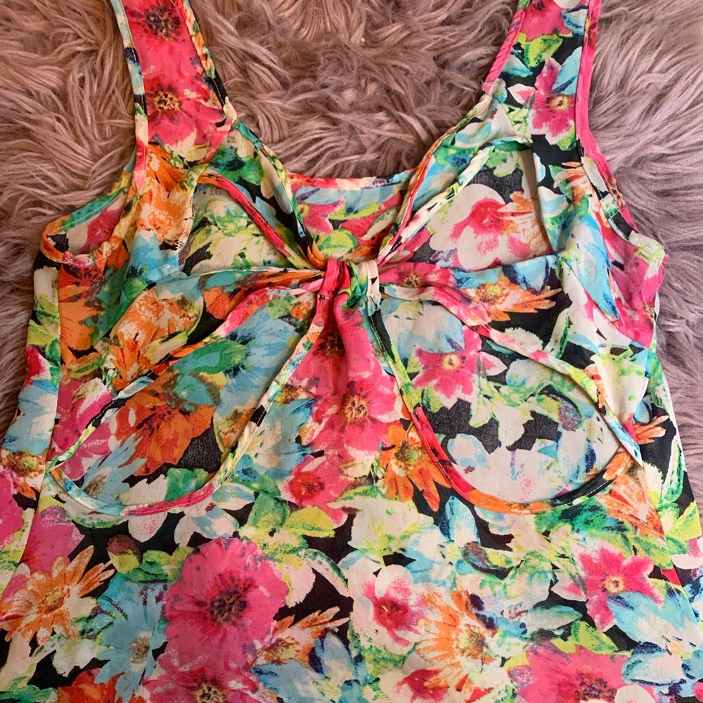 Colorful blouse - Picture 3 of 3